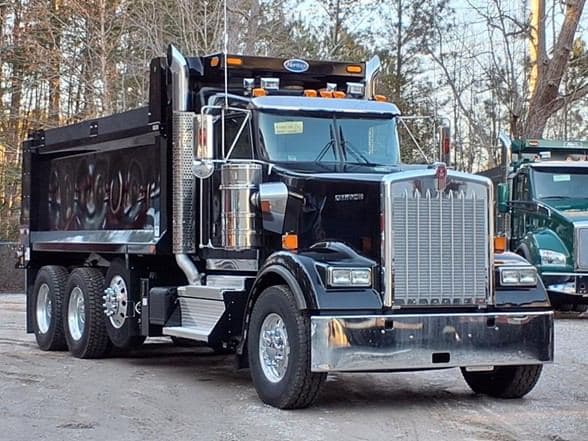 2026 Kenworth W900 image 3