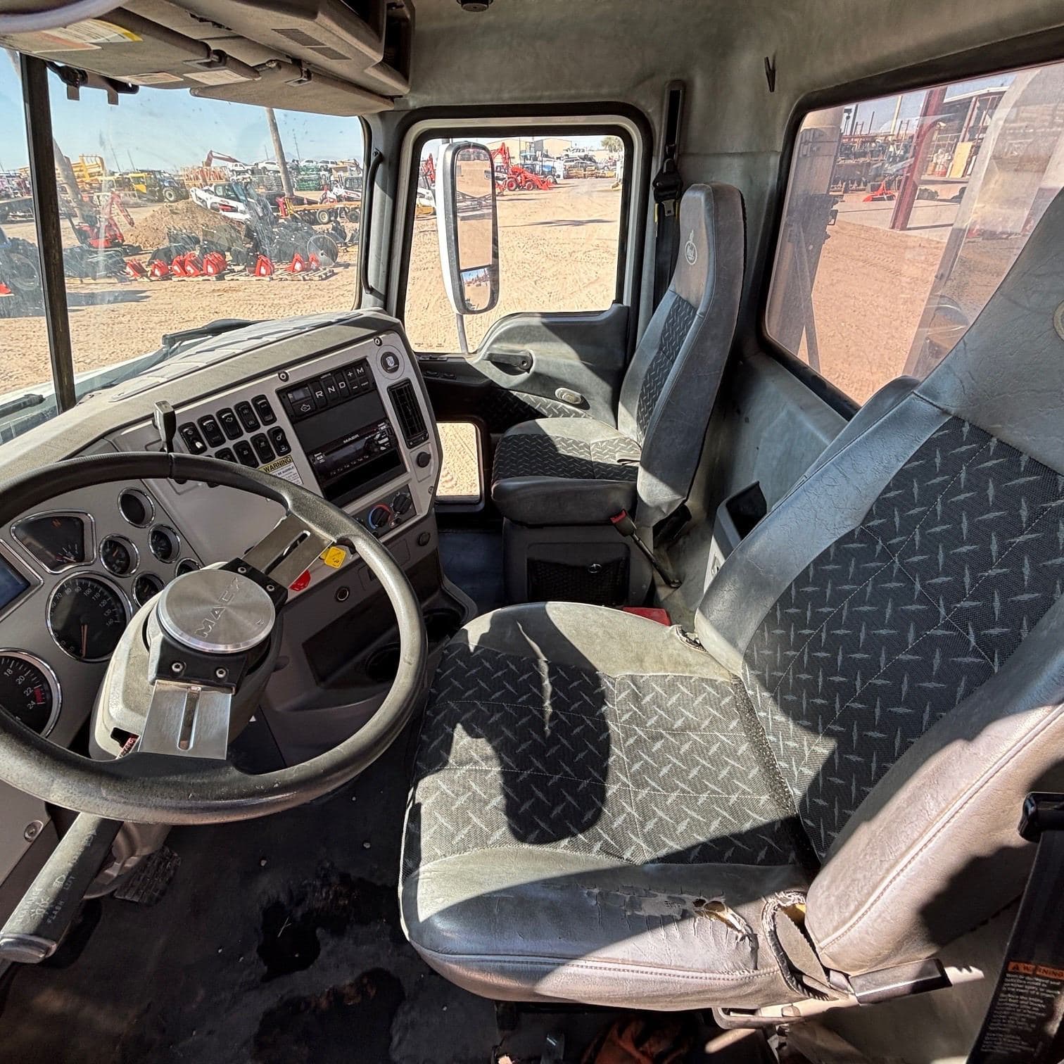 2018 Mack CXU (Pinnacle) image 4