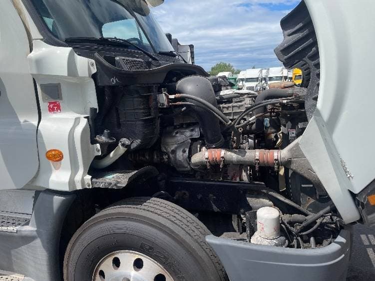 2018 Freightliner Cascadia image 3