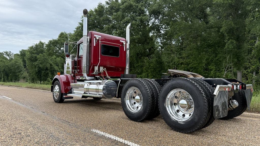 Used 2022 KENWORTH W900L image 6