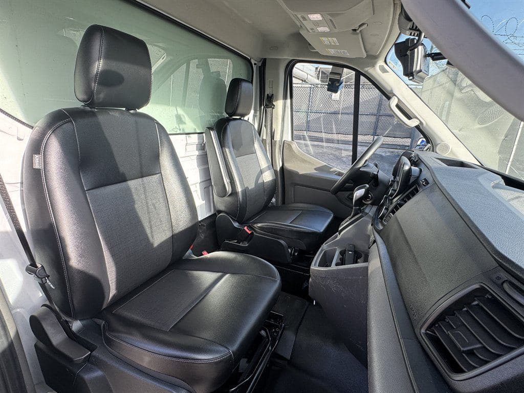 2023 Ford Transit T-350 image 45