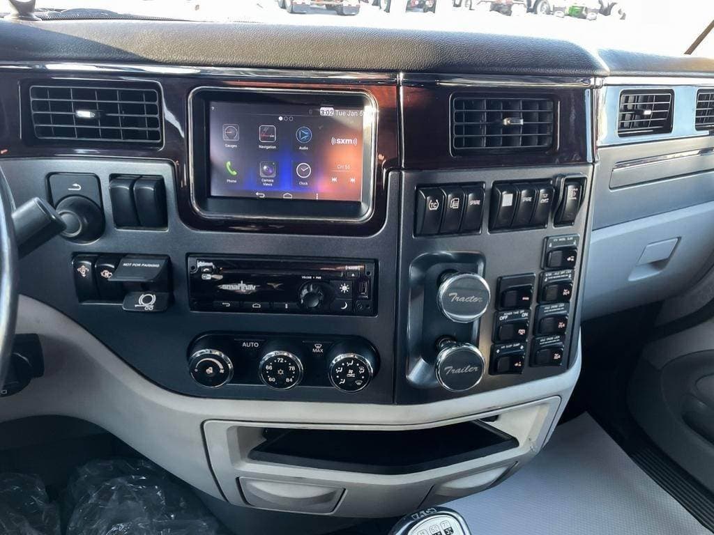 2019 Peterbilt 579 image 6