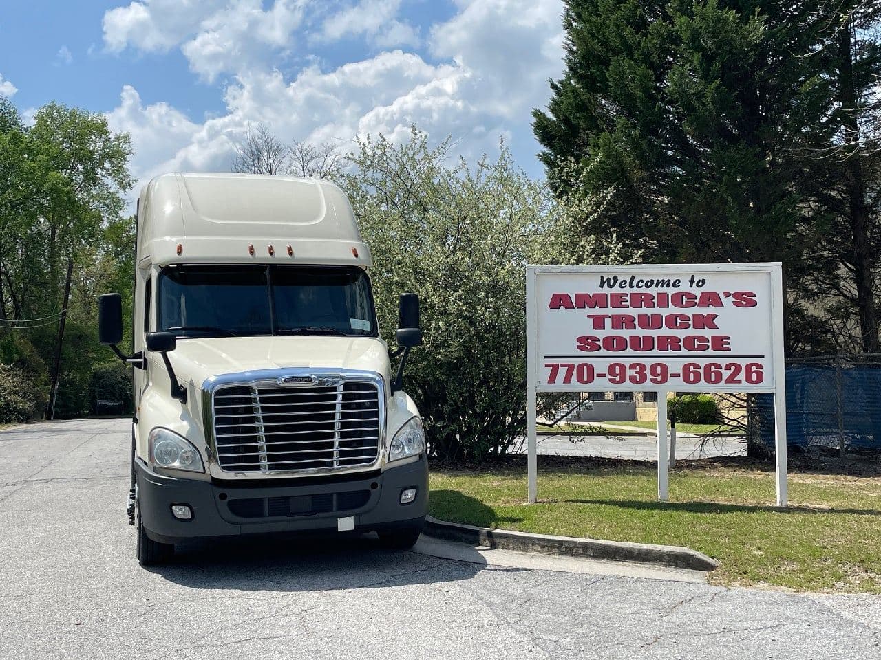 2020 Freightliner Cascadia image 9