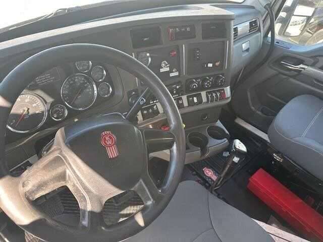 2019 Kenworth T880 image 14