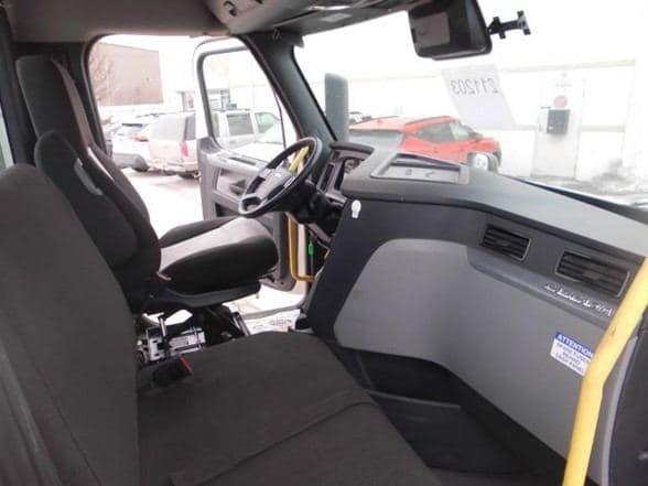 2021 FREIGHTLINER CASCADIA 116 TNF211169 Web image 8