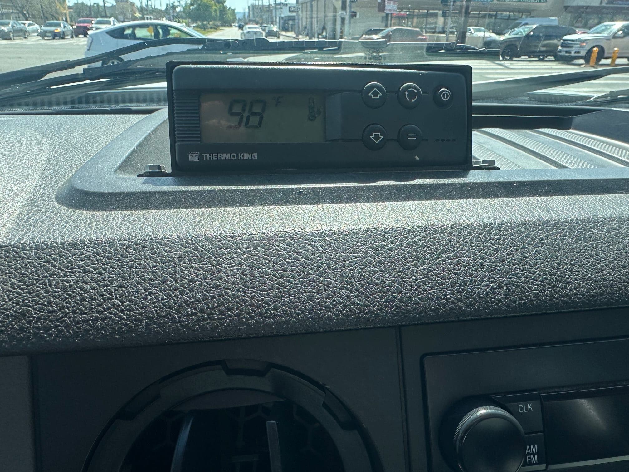 2016 Ford F-350 Reefer Box Truck with Liftgate image 49