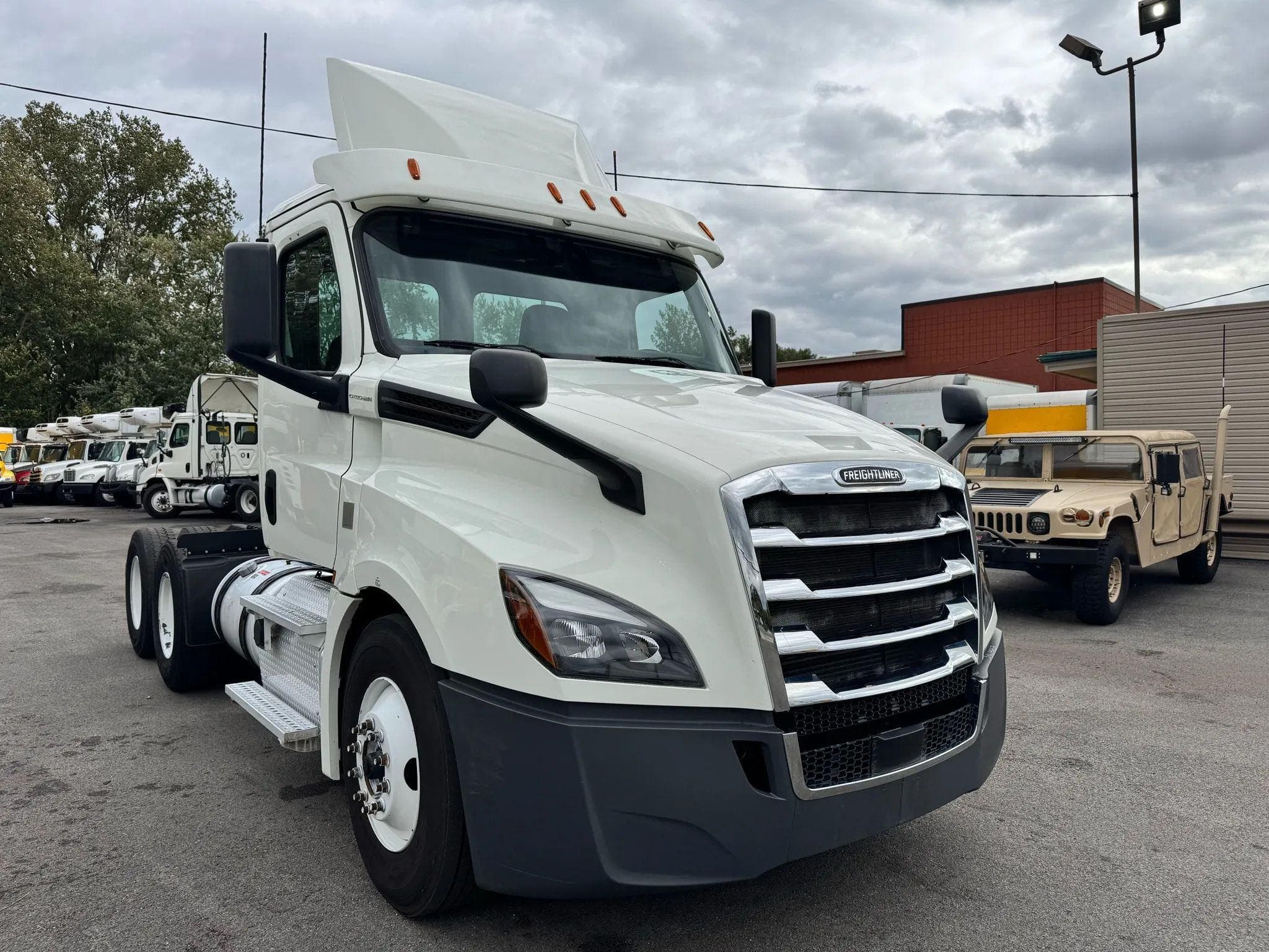 2018 Freightliner Cascadia image 3