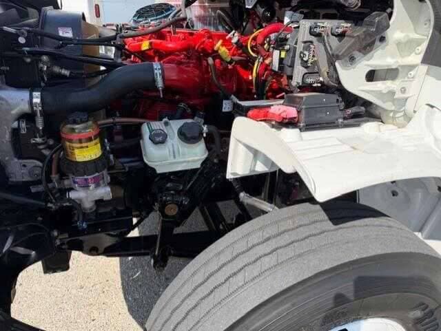 2019 Freightliner M2 image 11
