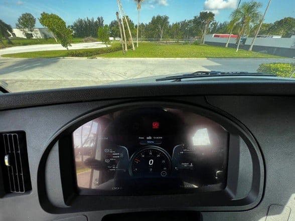 2024 Kenworth T880 image 14