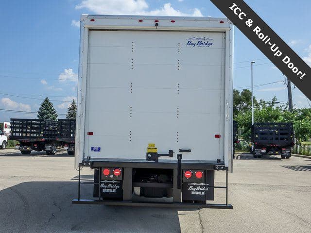 2025 Chevrolet 5500 XG LCF Gas Work Truck 16'x96"x7'6" Box Truck image 4