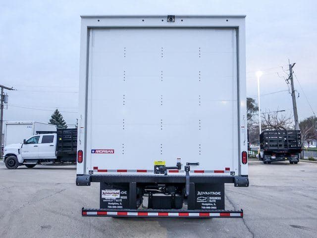 2025 Chevrolet 5500 XG LCF Gas Work Truck 16'x102"x97" Box image 4