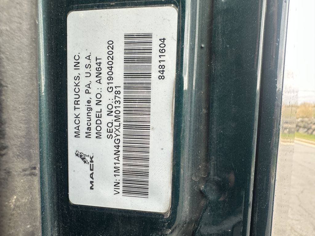 2020 Mack Anthem image 14