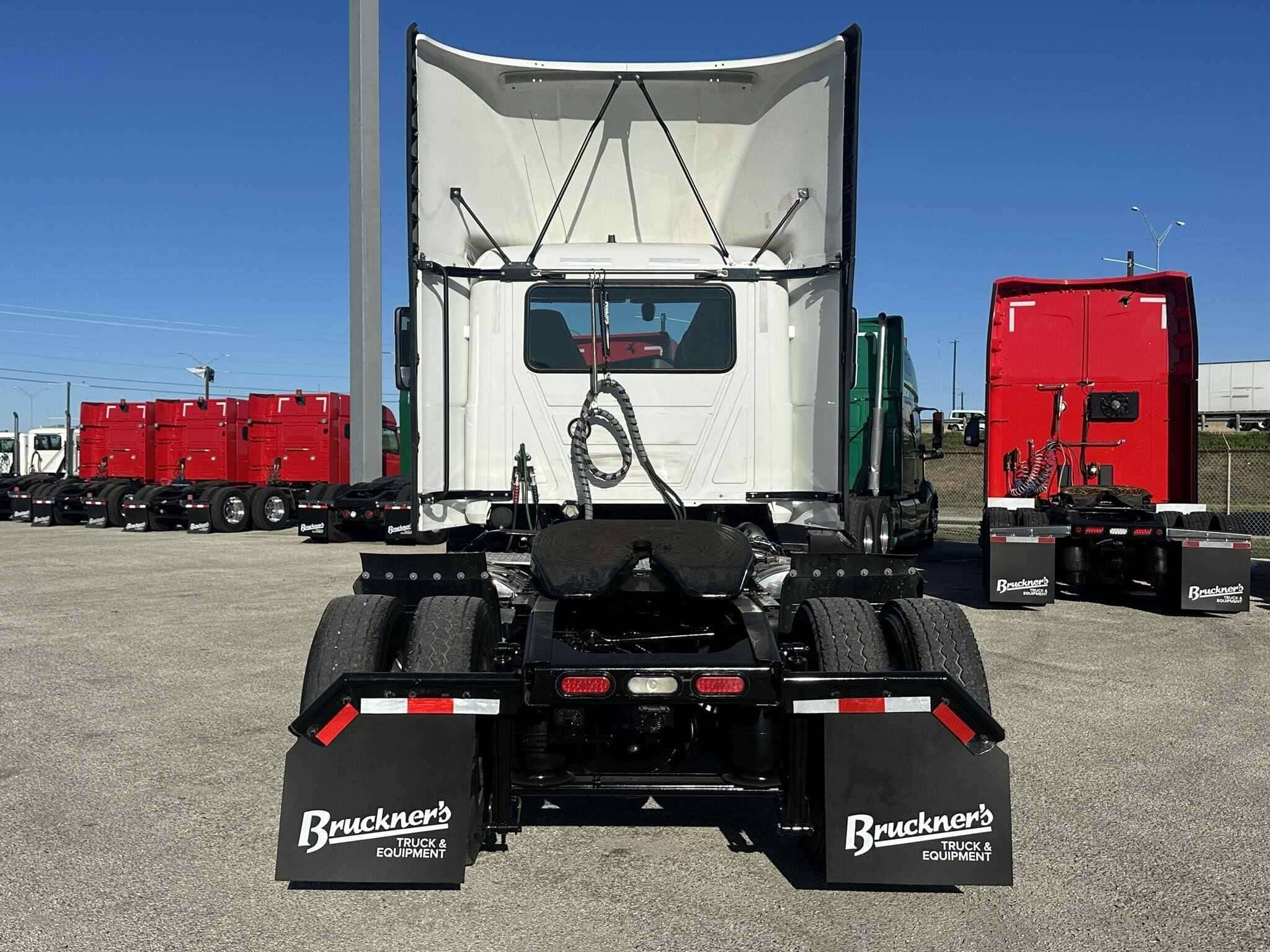 Used 2022 MACK ANTHEM Conventional - Day Cab in San Antonio, TX image 5