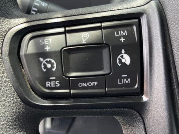 2025 Kenworth T880 image 20