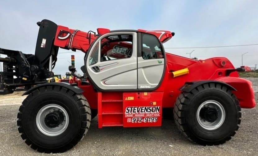 2021 MANITOU MHT10230 MH7942 image 1