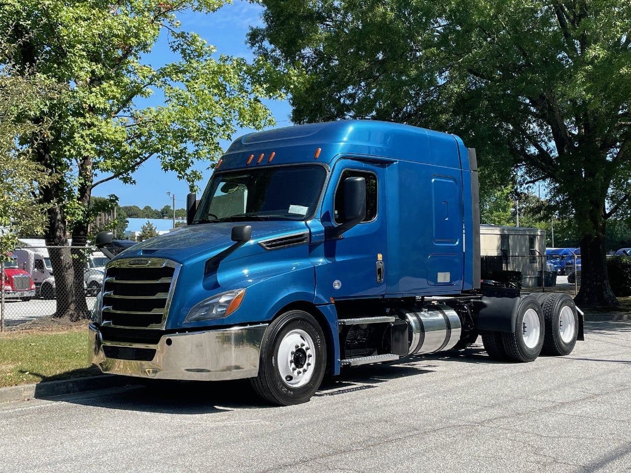 2020 Freightliner Cascadia 126 image 8