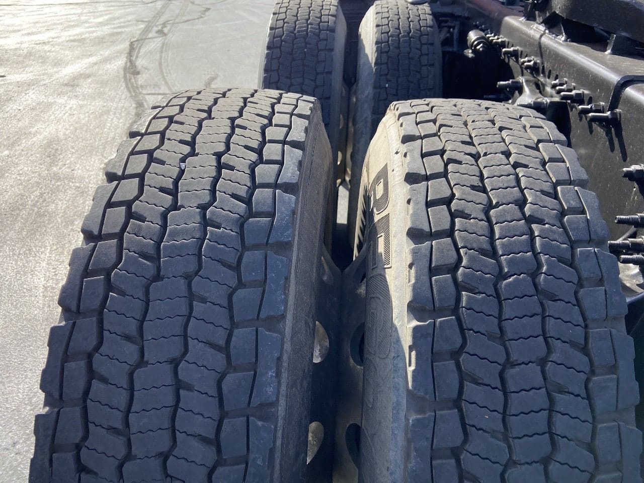 2021 Freightliner Cascadia image 8