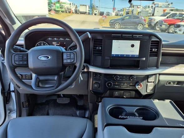 2024 Ford F550 image 15