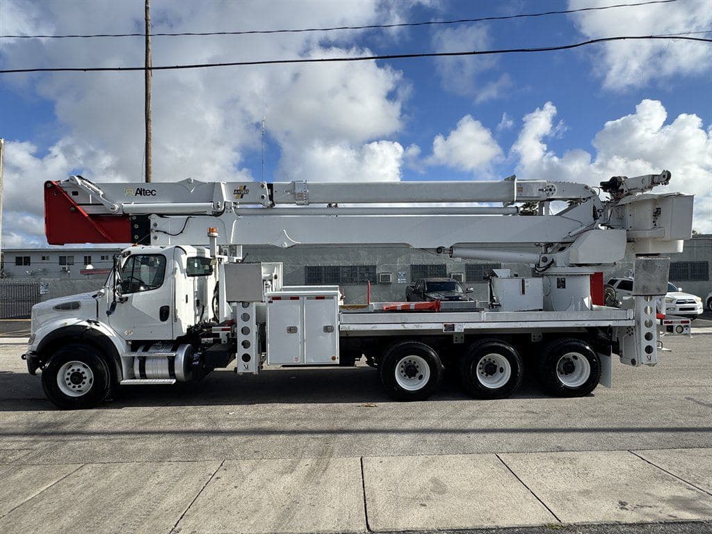 2015 Freightliner M2-112 image 9