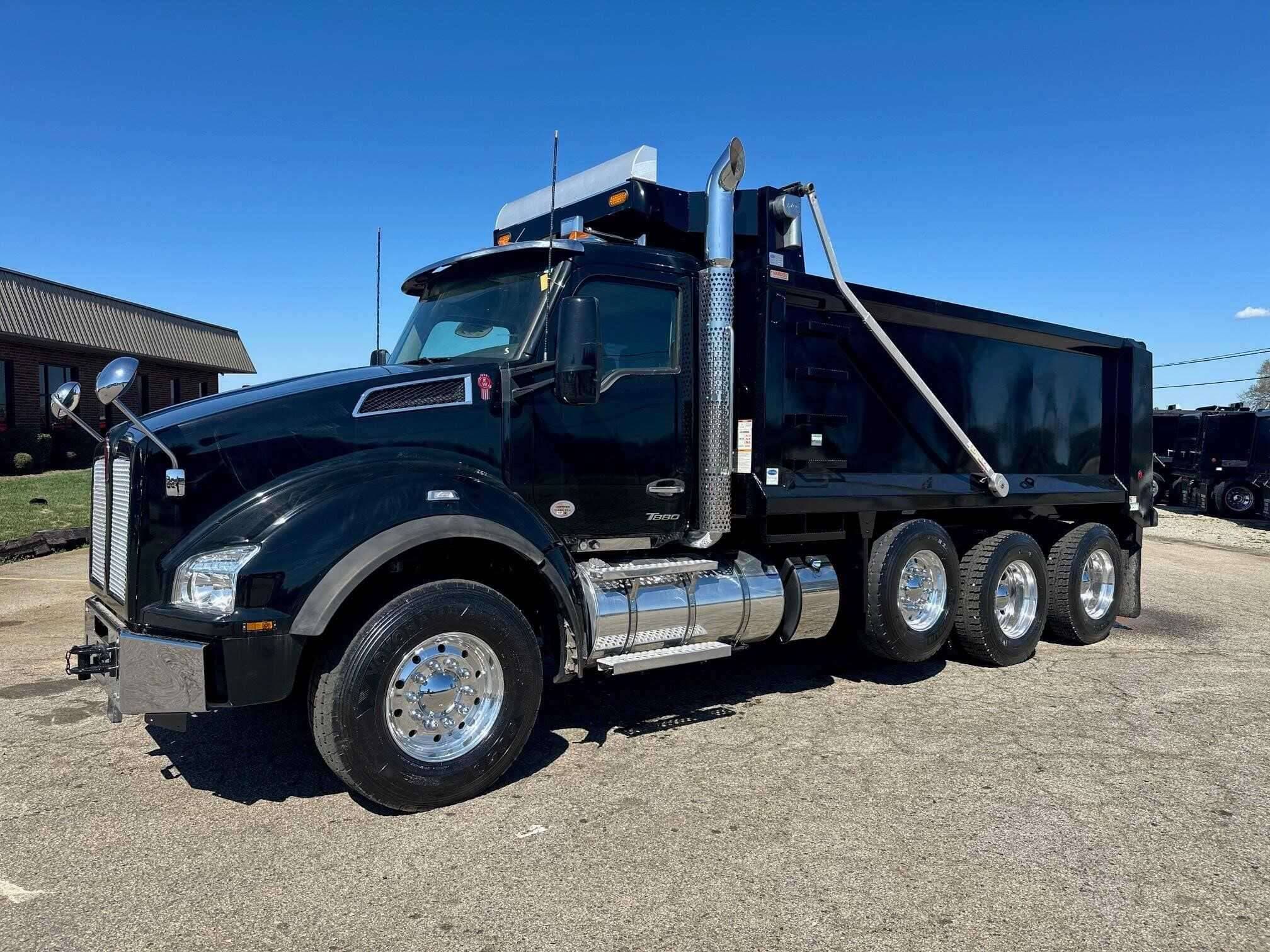 2023 Kenworth T880 image 5