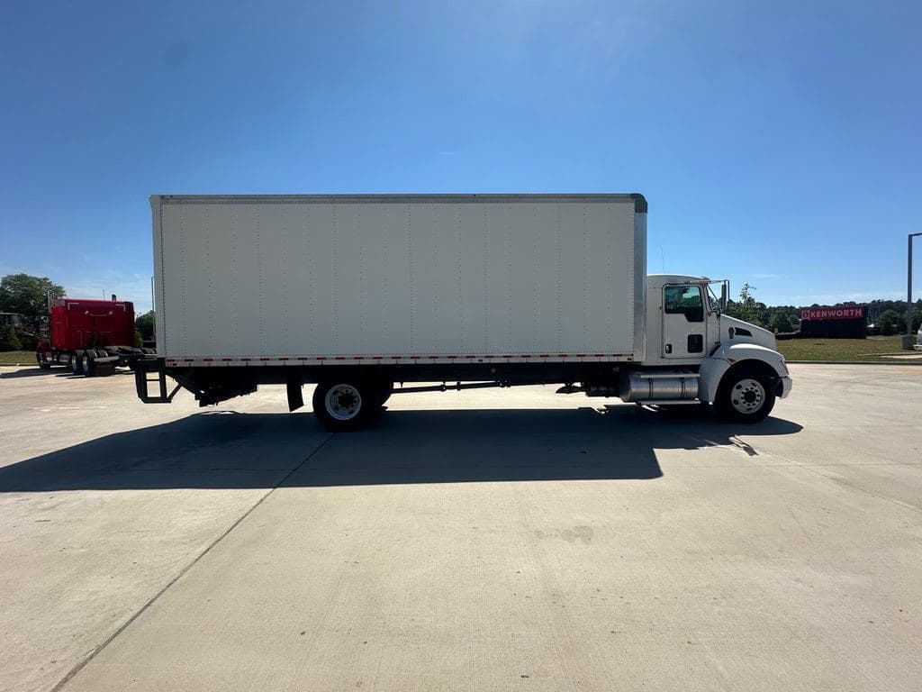 Used 2022 KENWORTH T270 image 8