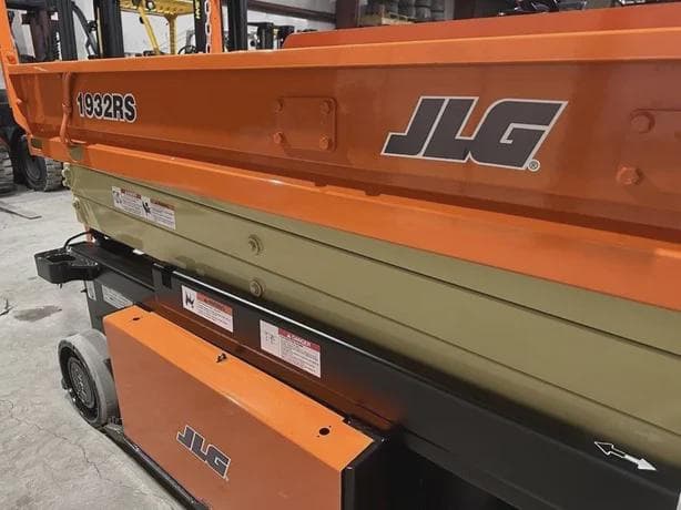 2015 JLG 1932RS image 8