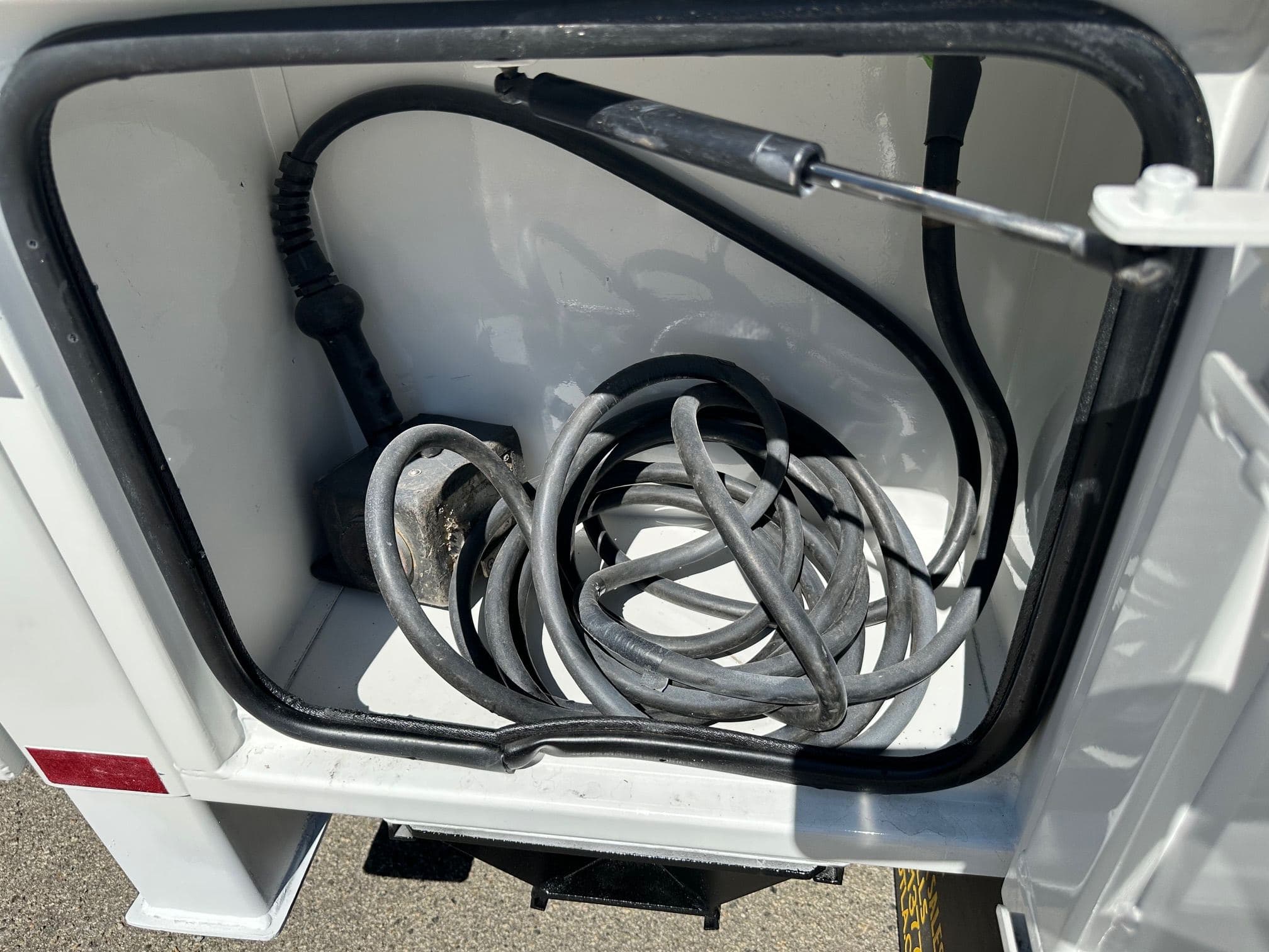 2007 GMC C7 image 13