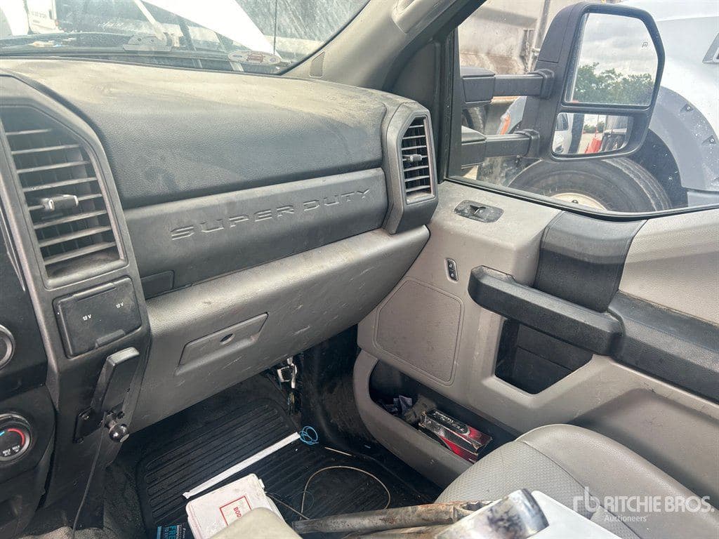 2018 Ford F550sd image 5