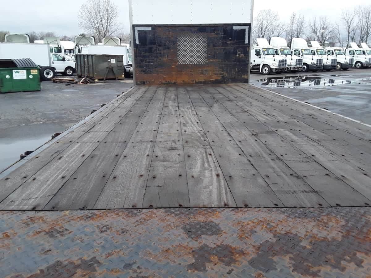 2022 International MV607 10 ft Box Truck - 260HP, 6 Speed Automatic image 8