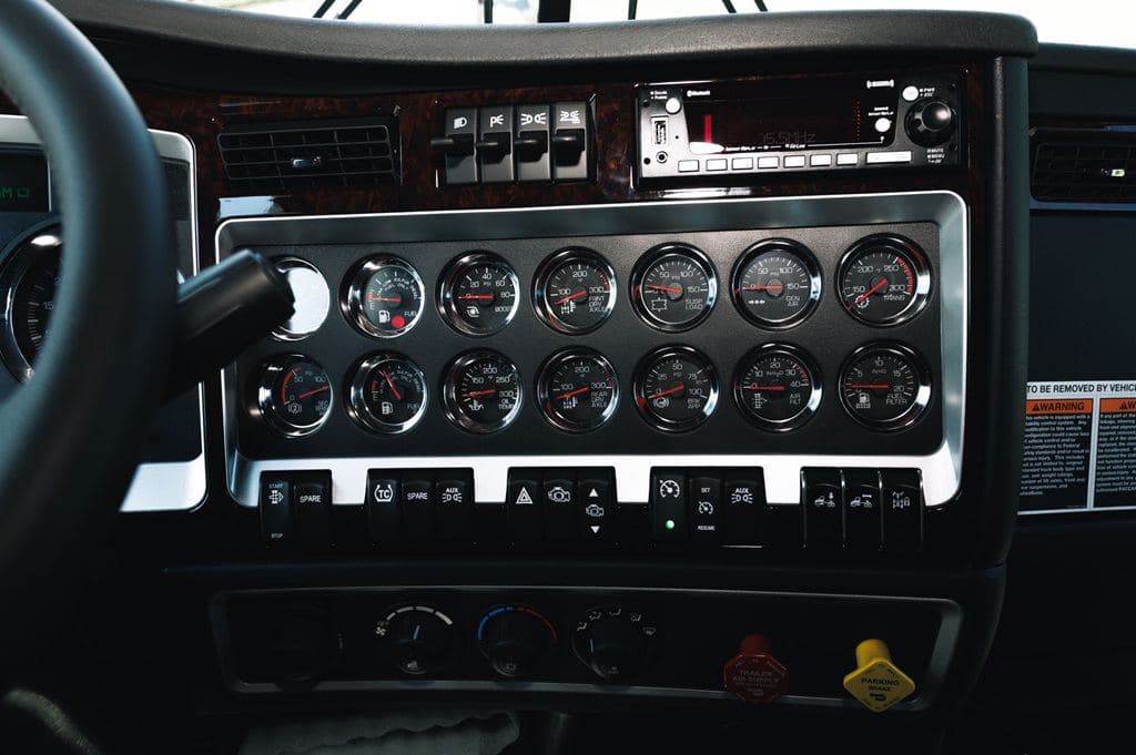 New 2026 KENWORTH W900L image 7