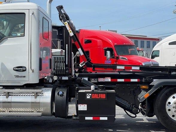 2025 Kenworth T880 image 7