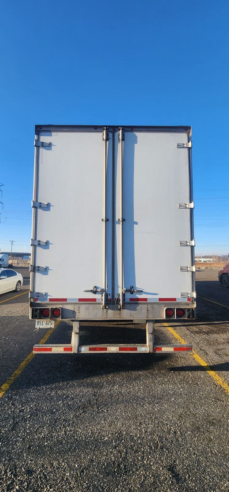 2015 Utility 53` Dry Van image 2