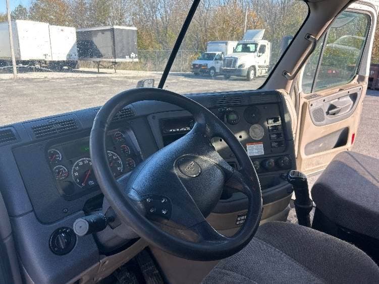 2018 Freightliner Cascadia image 5