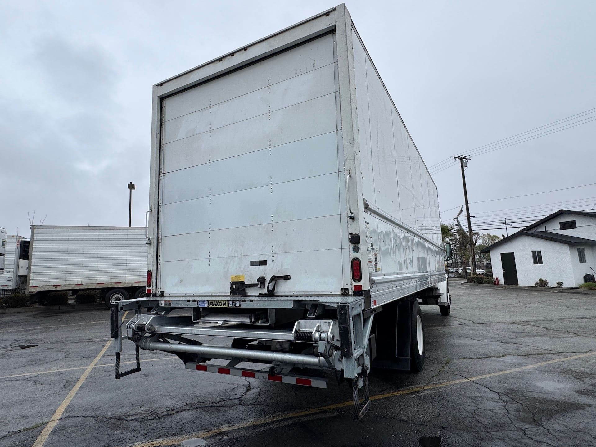 2018 Freightliner BUSINESS CLASS M2 106 image 5