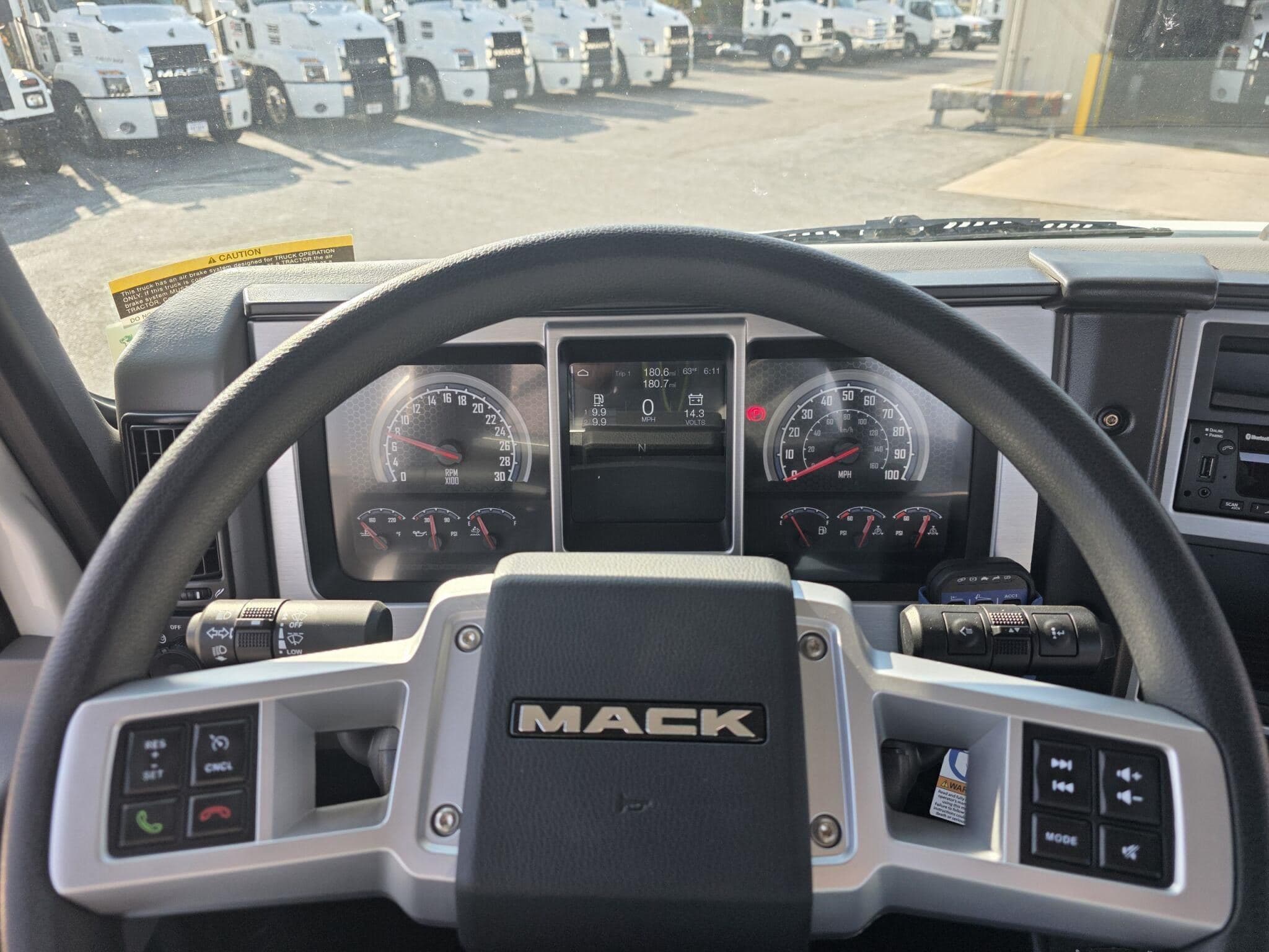 2026 MACK MD6 121224 image 9