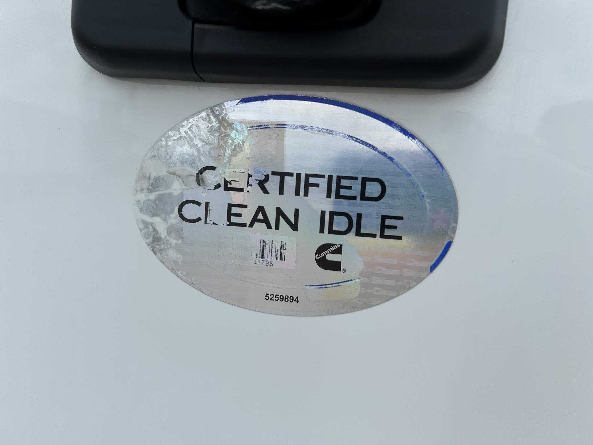 2020 Peterbilt 579 image 10