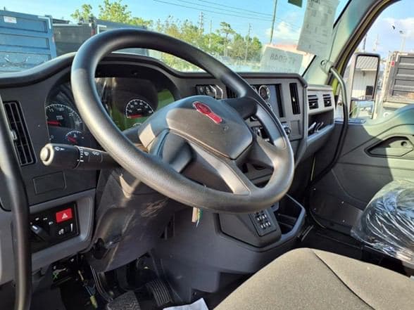 2025 Kenworth D5 image 2