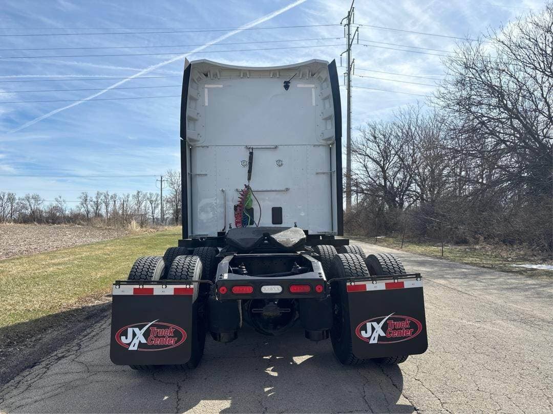 2024 Peterbilt 579 image 5