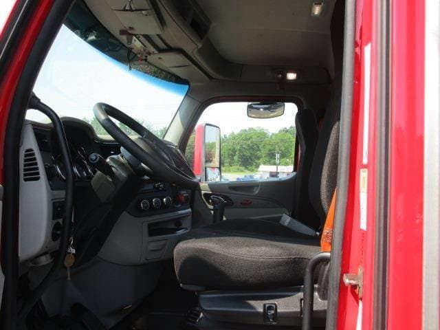 2020 Peterbilt 567 image 7
