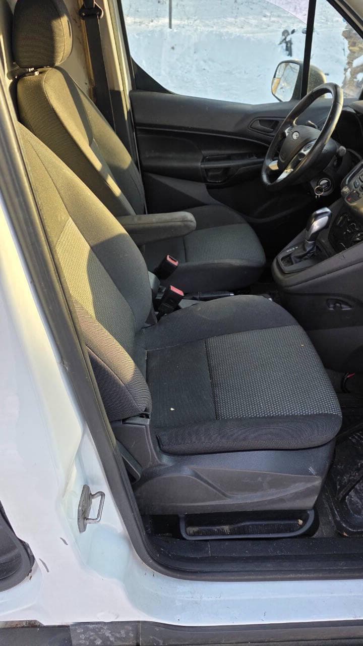 2016 Ford Transit image 12