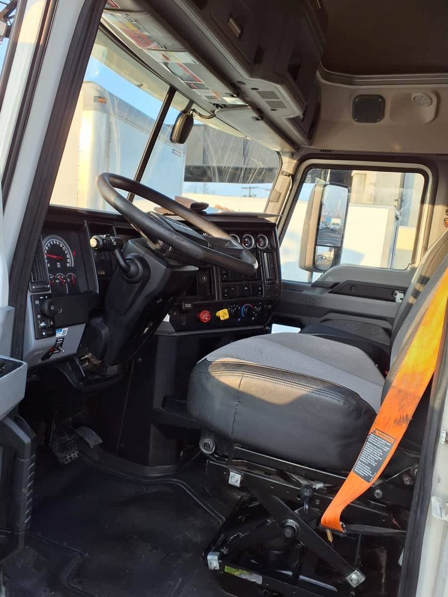 2020 Mack Anthem 64T Sleeper Semi Truck - 72" Condo Sleeper, 445HP, 12 Speed Automatic image 7
