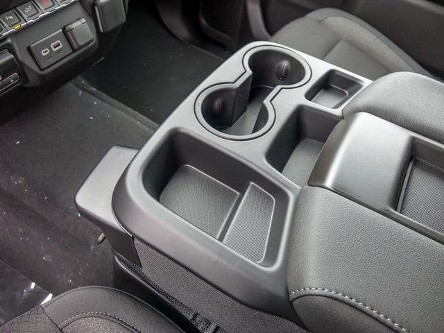 2026 Chevrolet Silverado 2500HD Custom image 19