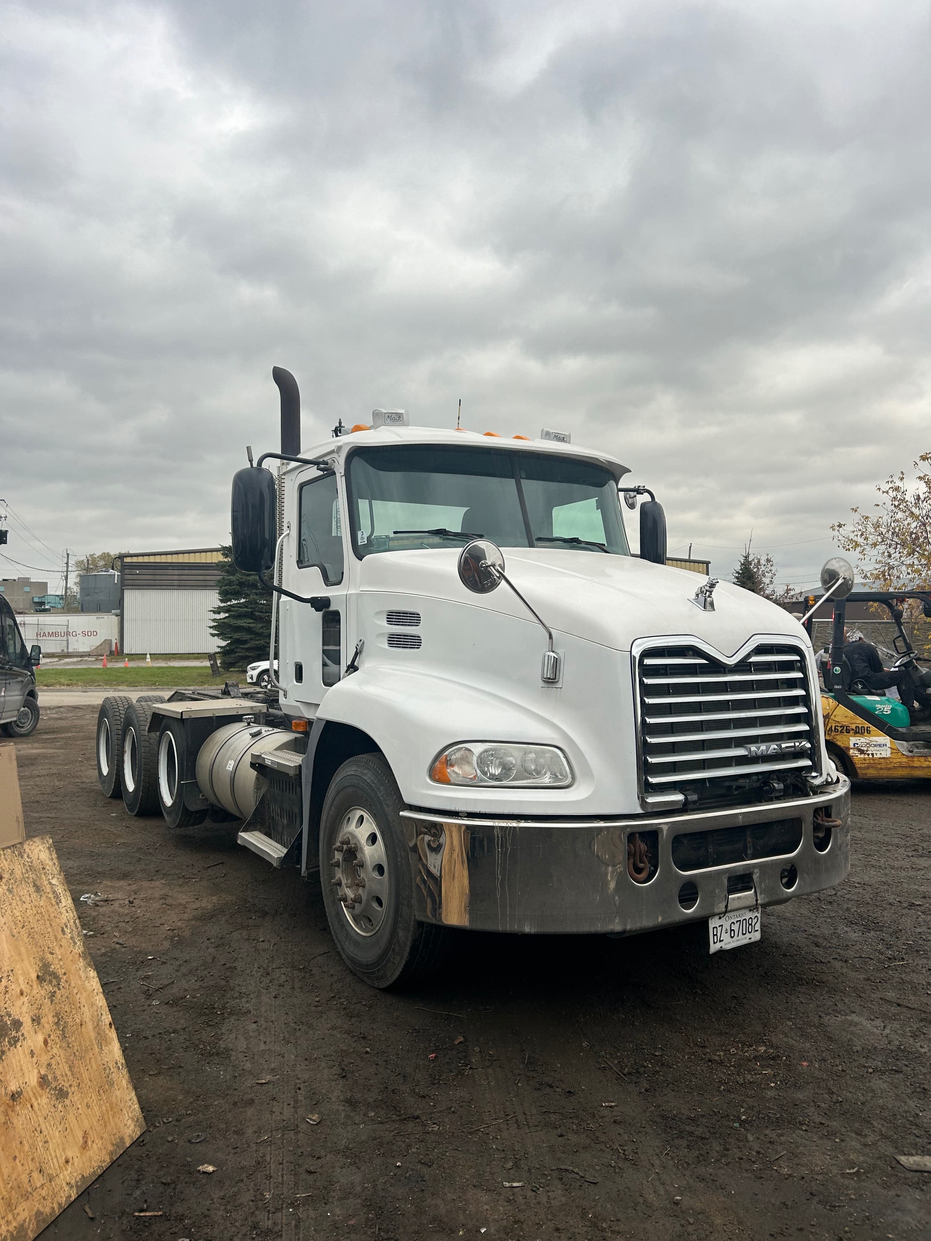 2008 Mack CXU (Pinnacle) image 4