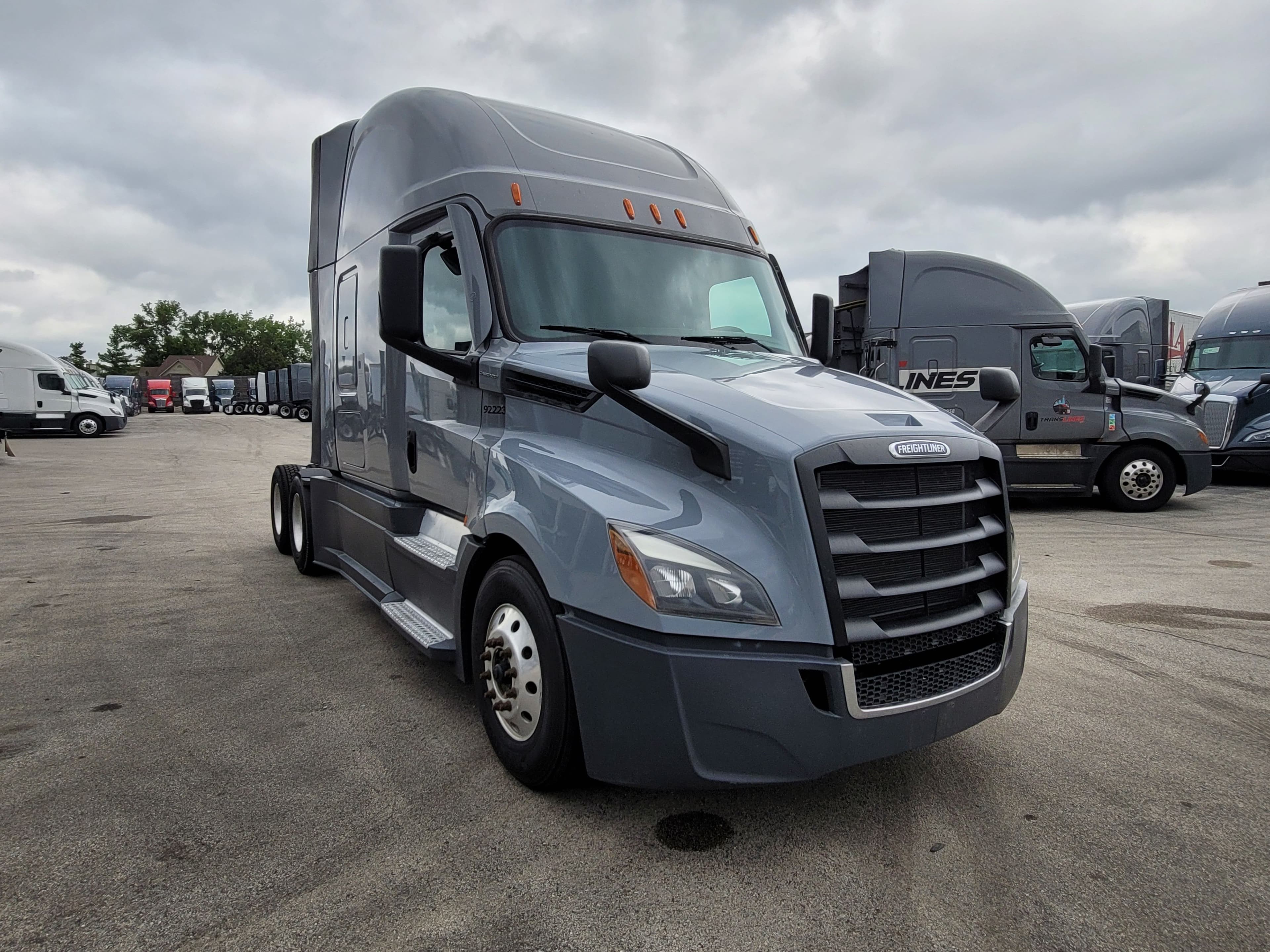 2022 Freightliner Cascadia 126 image 5