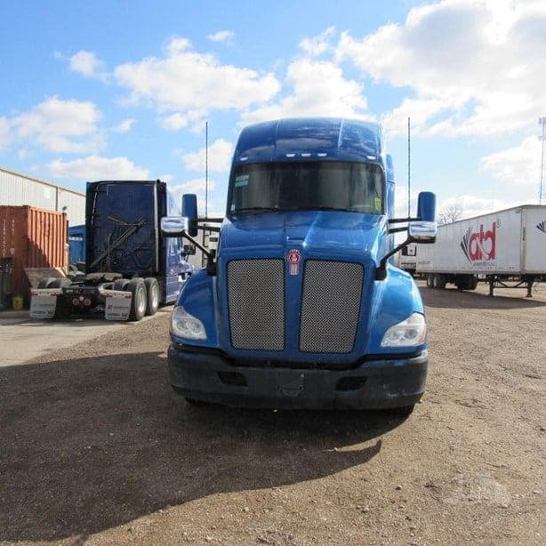 2020 Kenworth T680 image 4