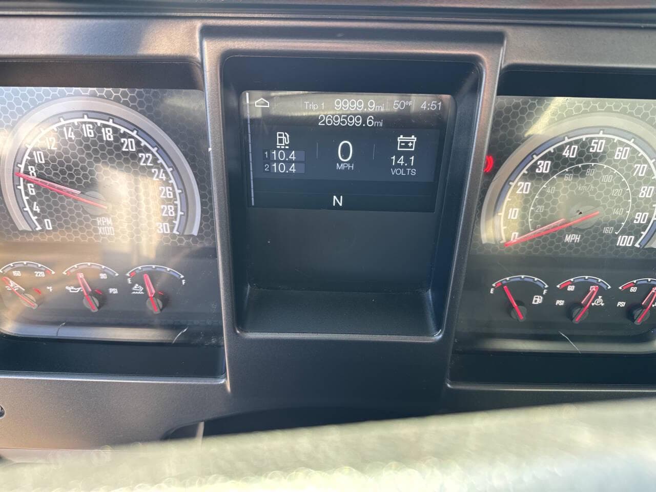 2022 Mack MD6 image 10