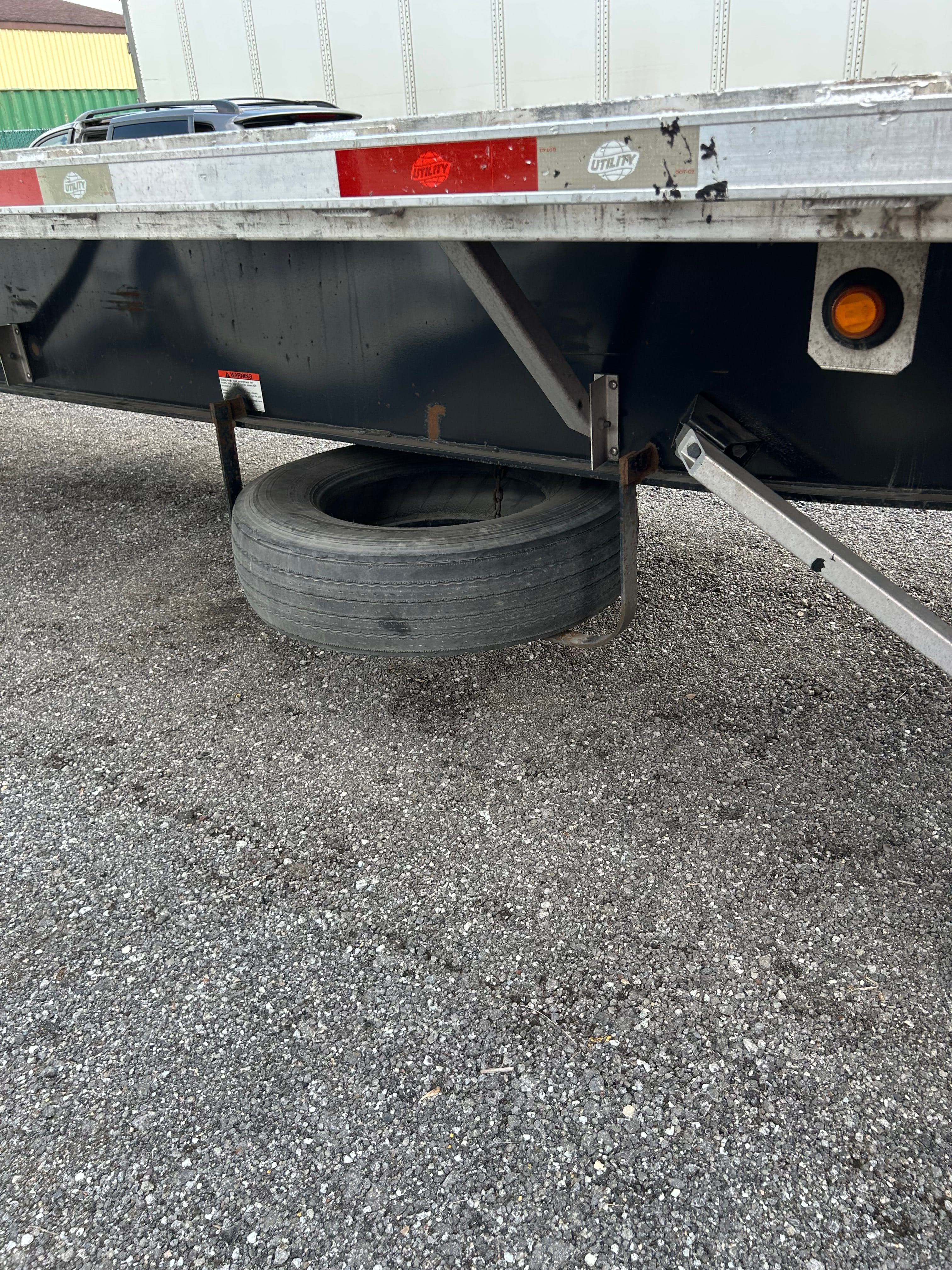 2019 Utility 53` Dry Van image 16