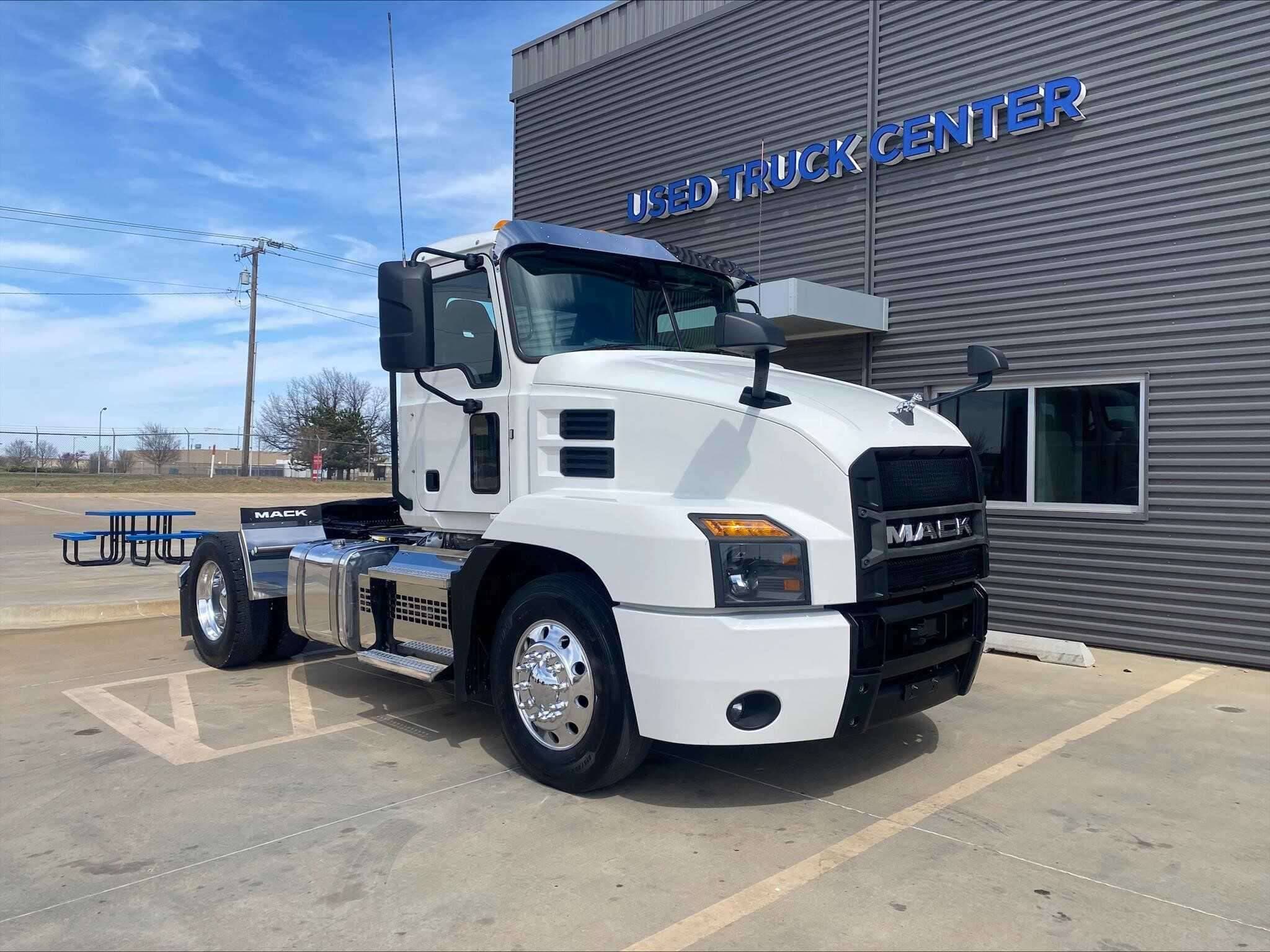 Used 2021 MACK ANTHEM Conventional - Day Cab in Oklahoma City, OK image 4