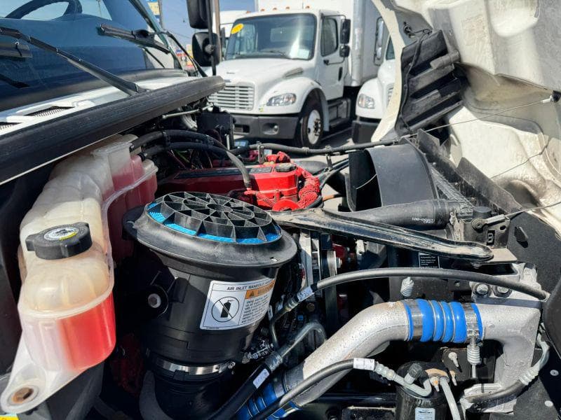 2016 Freightliner Cascadia 125 image 14