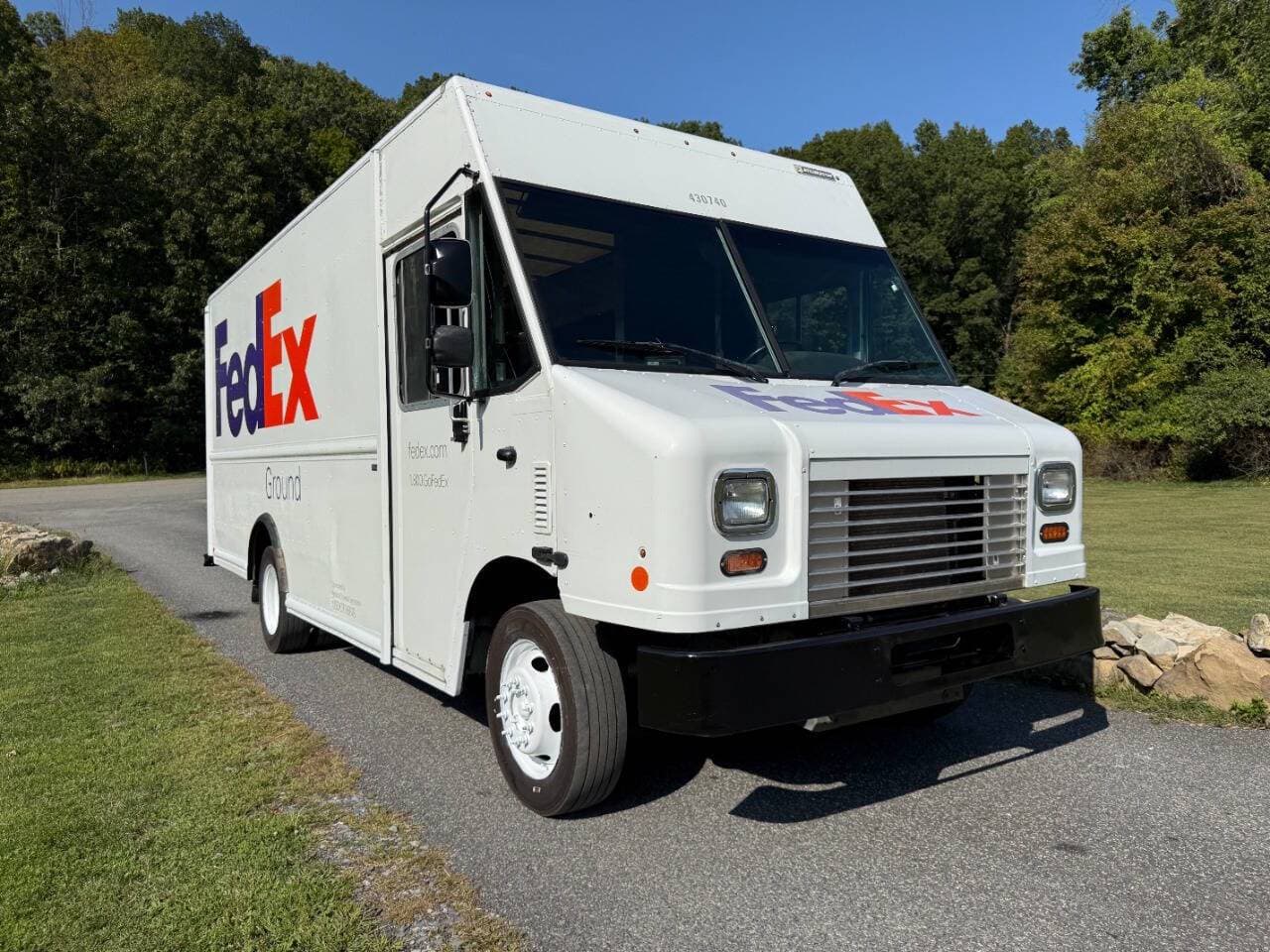 2019 Ford Stripped Chassis image 2